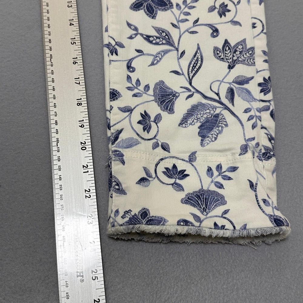J. Jill Authentic Fit Cropped Jeans Women 12 White Blue Floral Toile Raw Hem - Picture 6 of 9